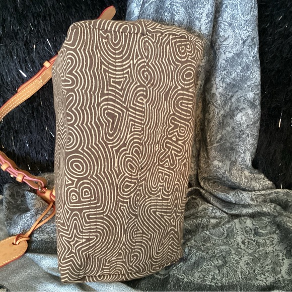 Dooney & Bourke shoulder bag - Picture 3 of 6